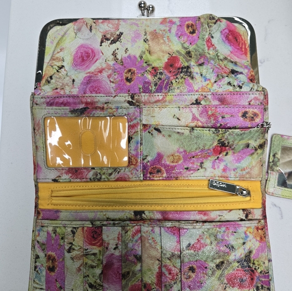 Hobo floral wallet - Picture 2 of 3